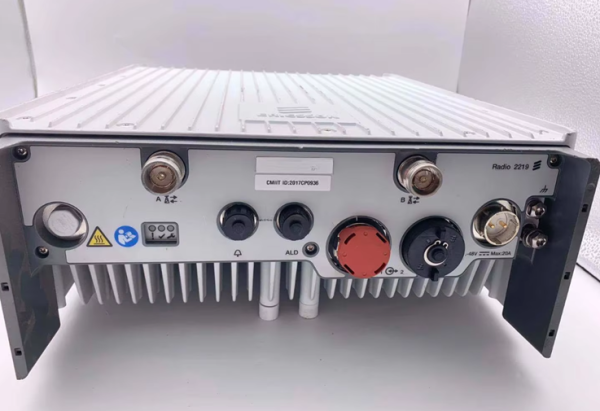Радиостанция Ericsson Radio 2219 B3 (KRC161619/1)